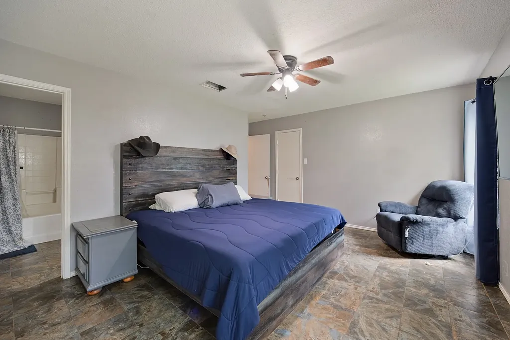 5600 Wiltshire Drive Fort Worth TX 76135