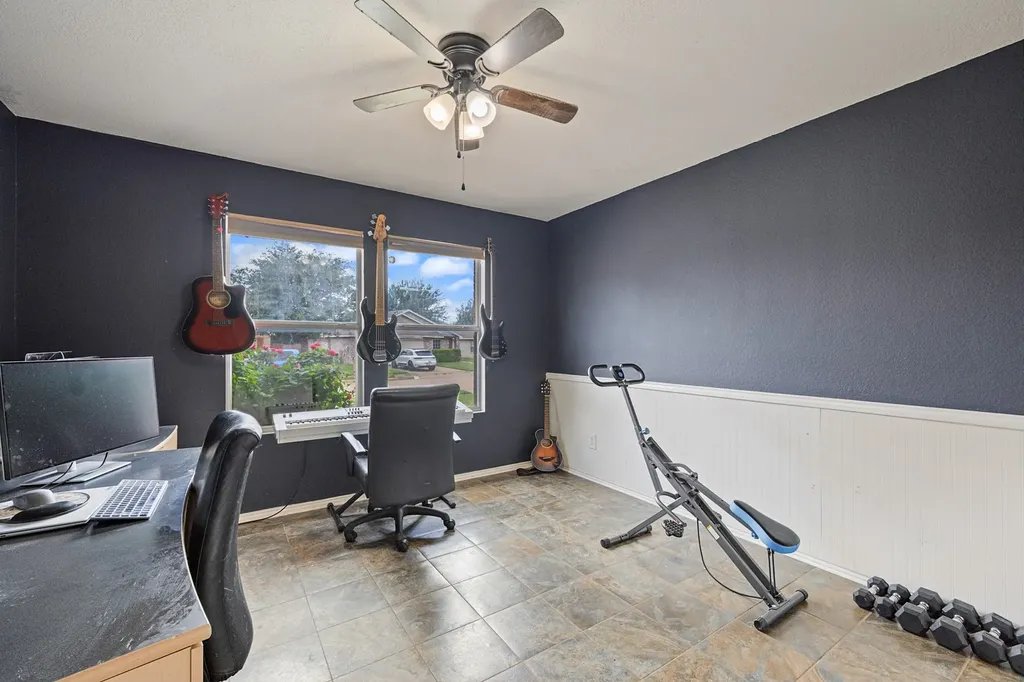 5600 Wiltshire Drive Fort Worth TX 76135