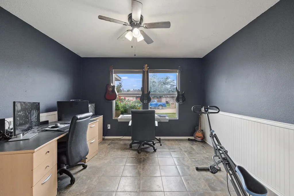 5600 Wiltshire Drive Fort Worth TX 76135