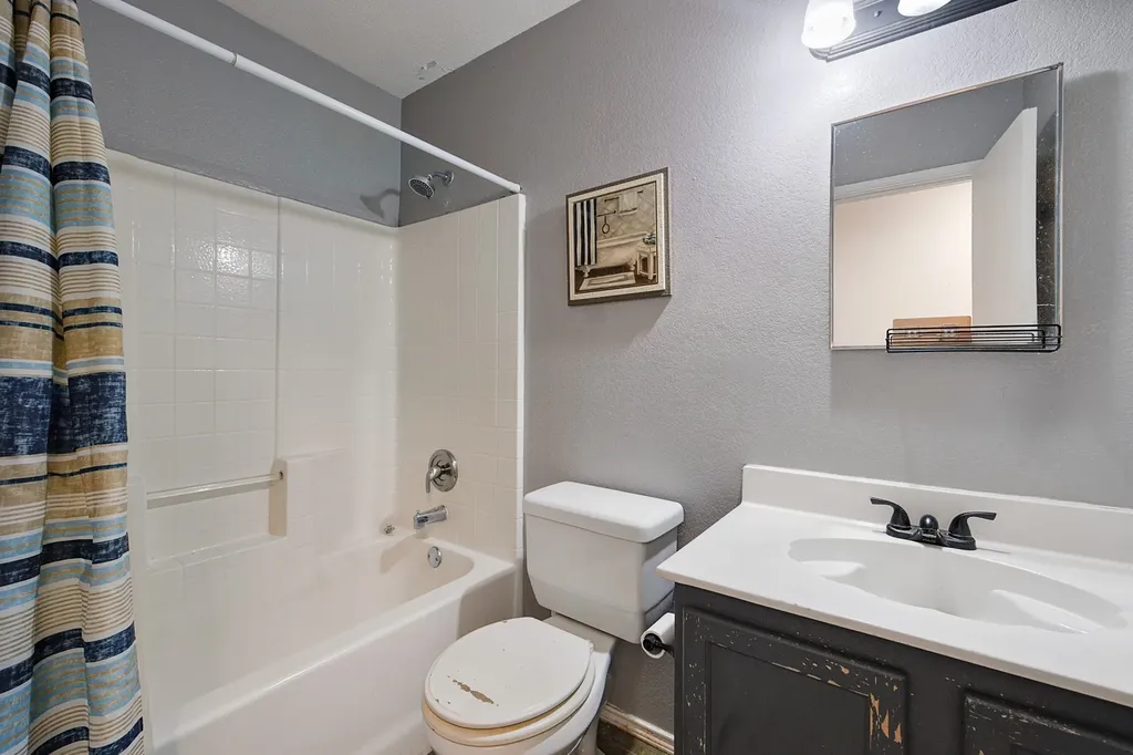5600 Wiltshire Drive Fort Worth TX 76135