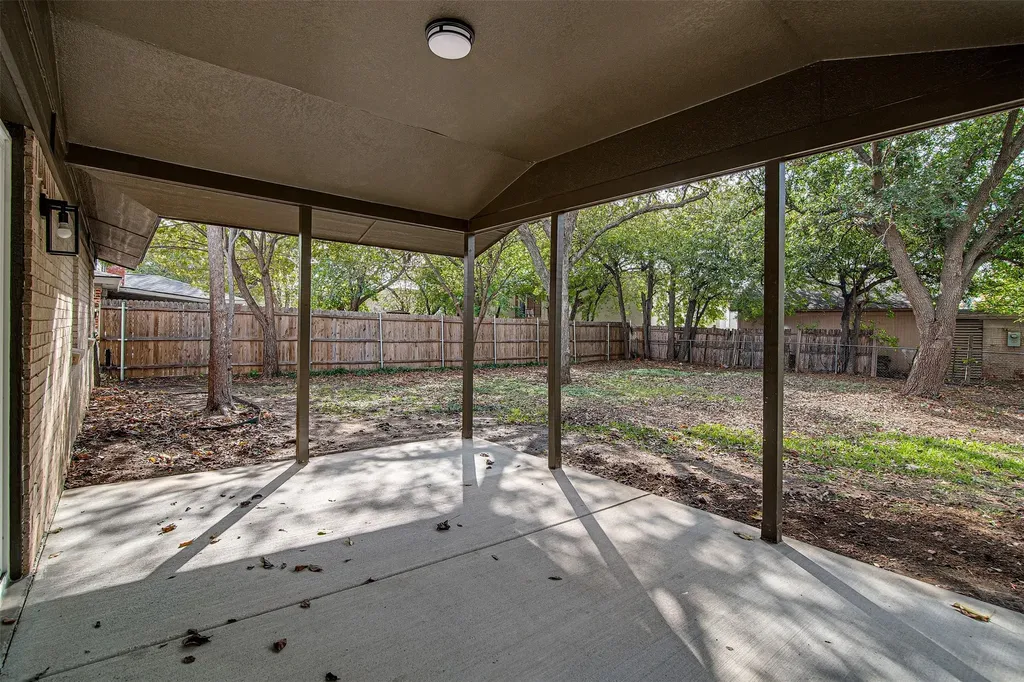 909 Kelley Drive Everman TX 76140