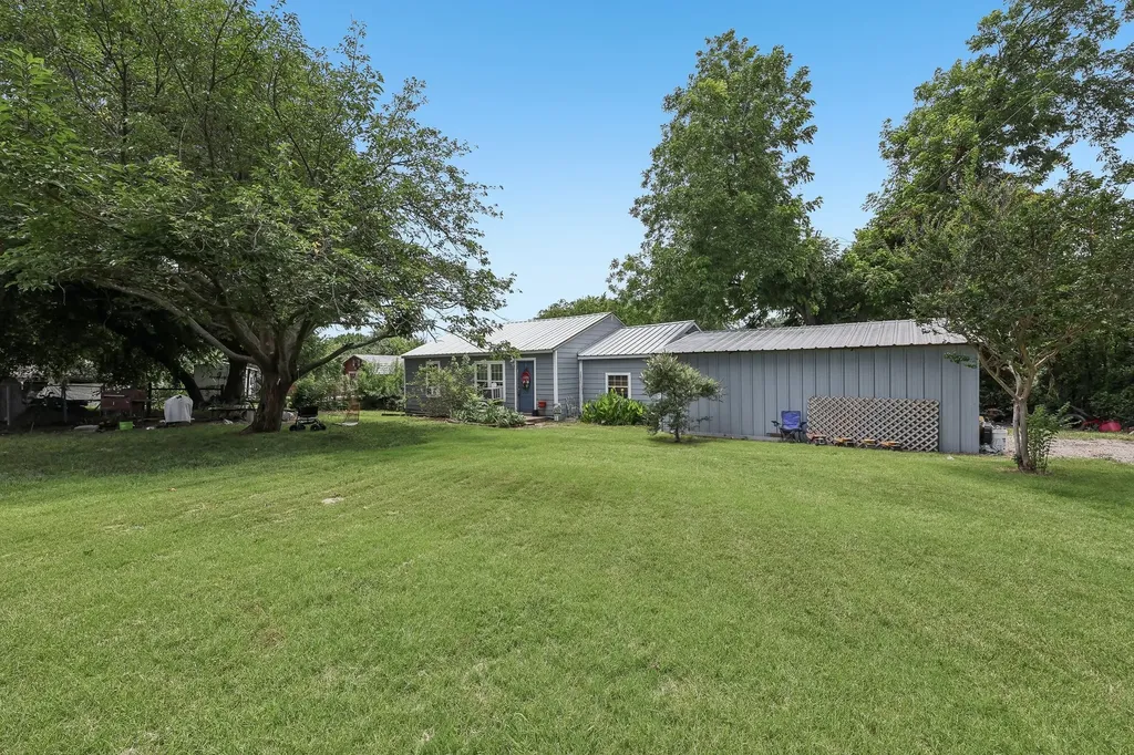 9490 County Road 443 Princeton TX 75407