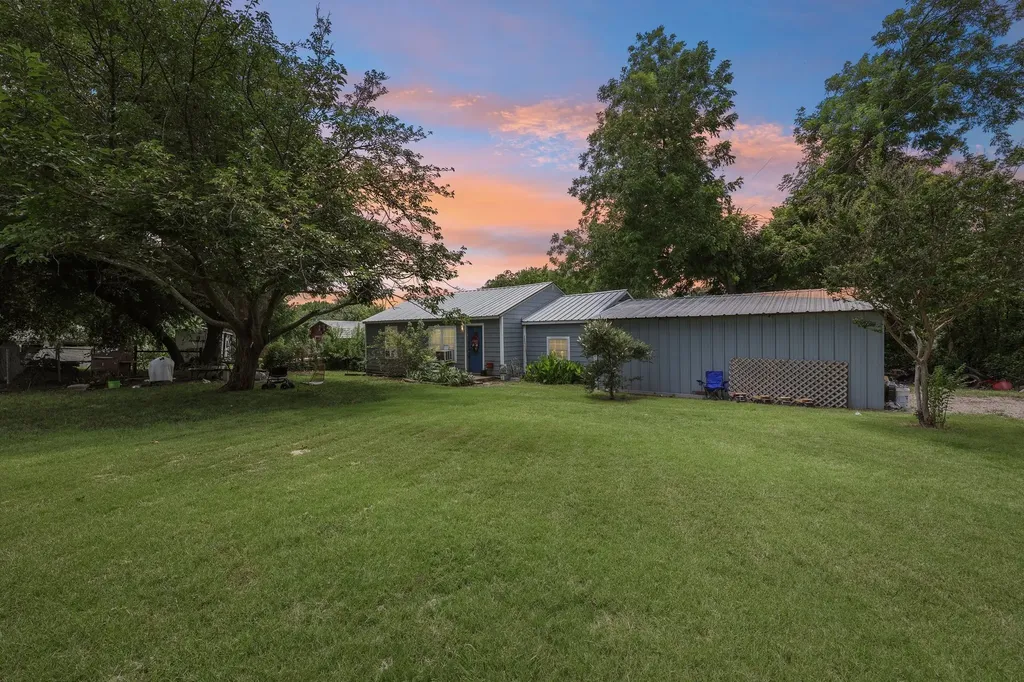9490 County Road 443 Princeton TX 75407