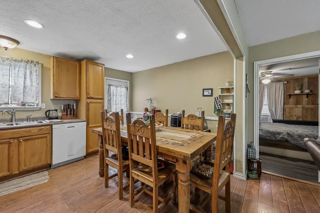 9490 County Road 443 Princeton TX 75407