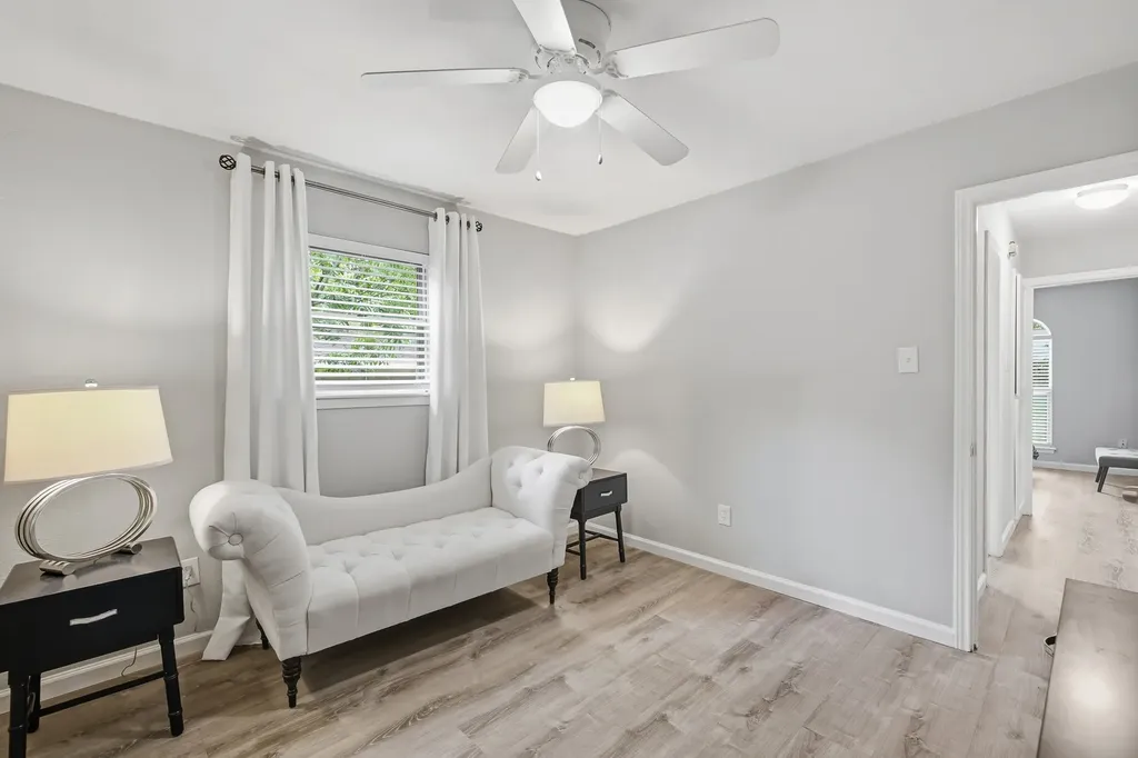 4905 Emerald Lake Drive Fort Worth TX 76103
