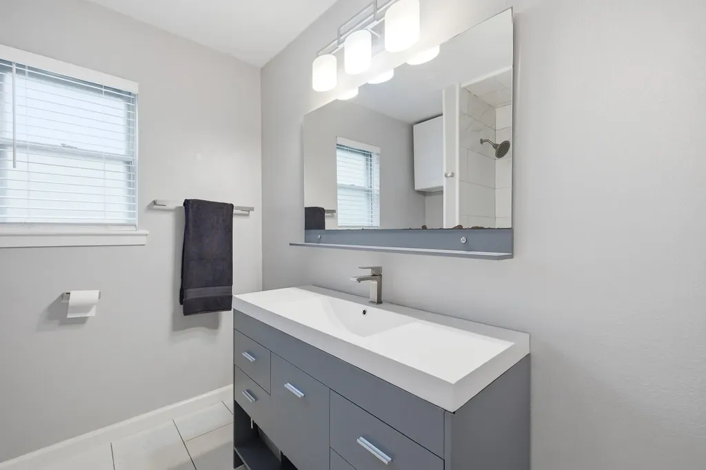 4905 Emerald Lake Drive Fort Worth TX 76103
