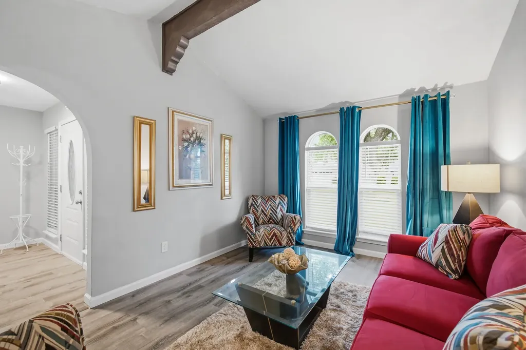4905 Emerald Lake Drive Fort Worth TX 76103