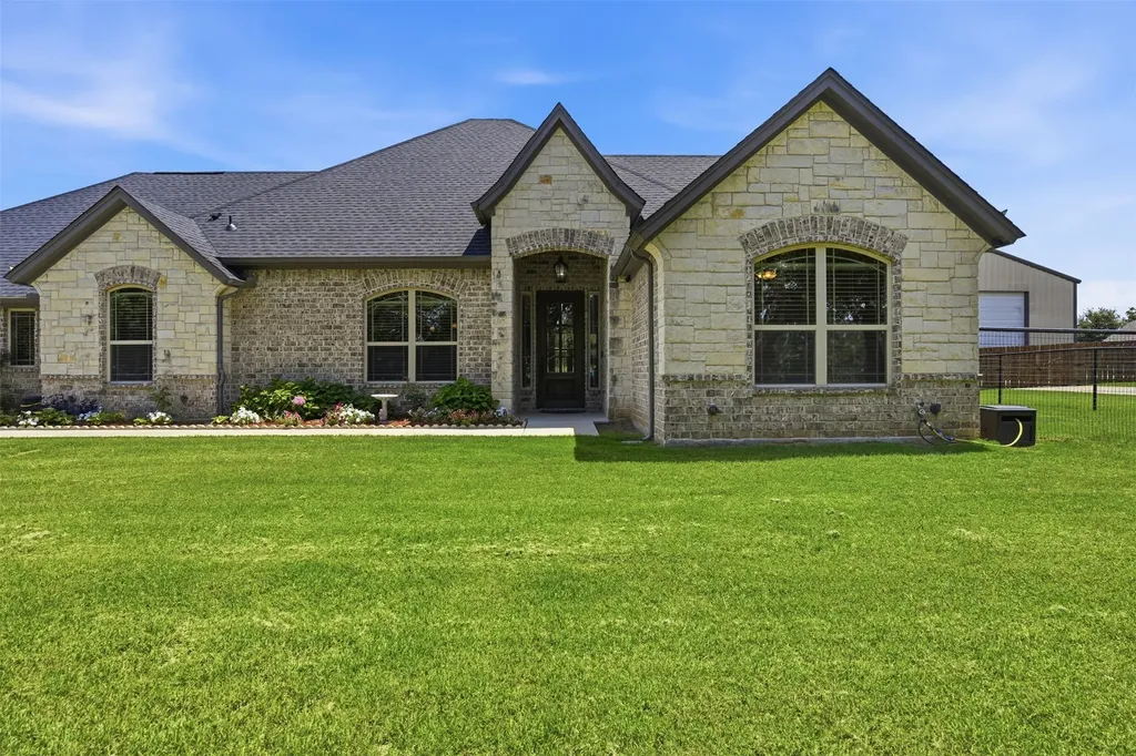 3216 Knob Road Springtown TX 76082