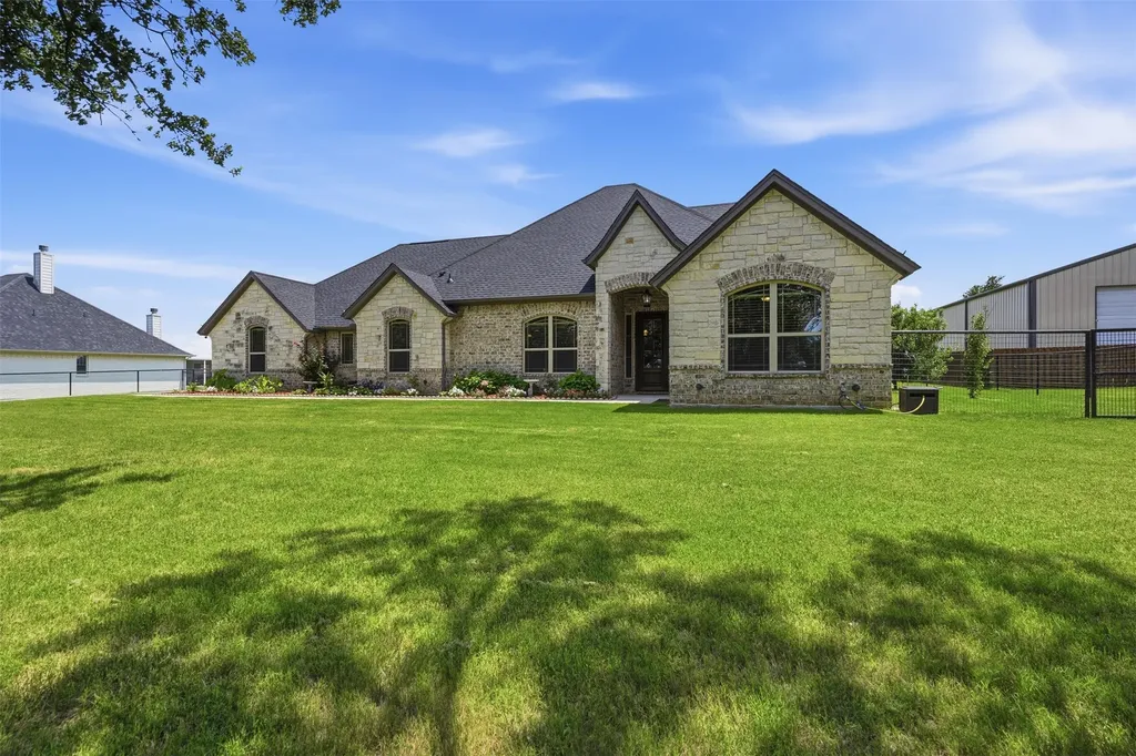 3216 Knob Road Springtown TX 76082