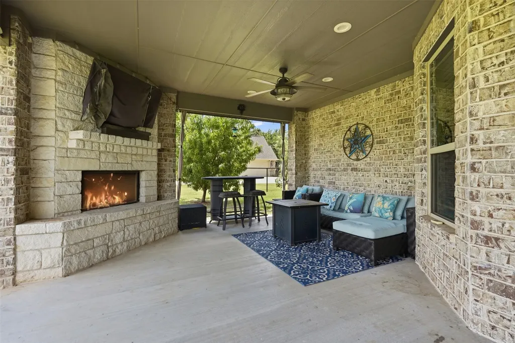 3216 Knob Road Springtown TX 76082