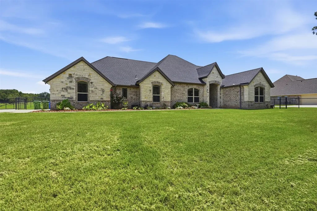 3216 Knob Road Springtown TX 76082