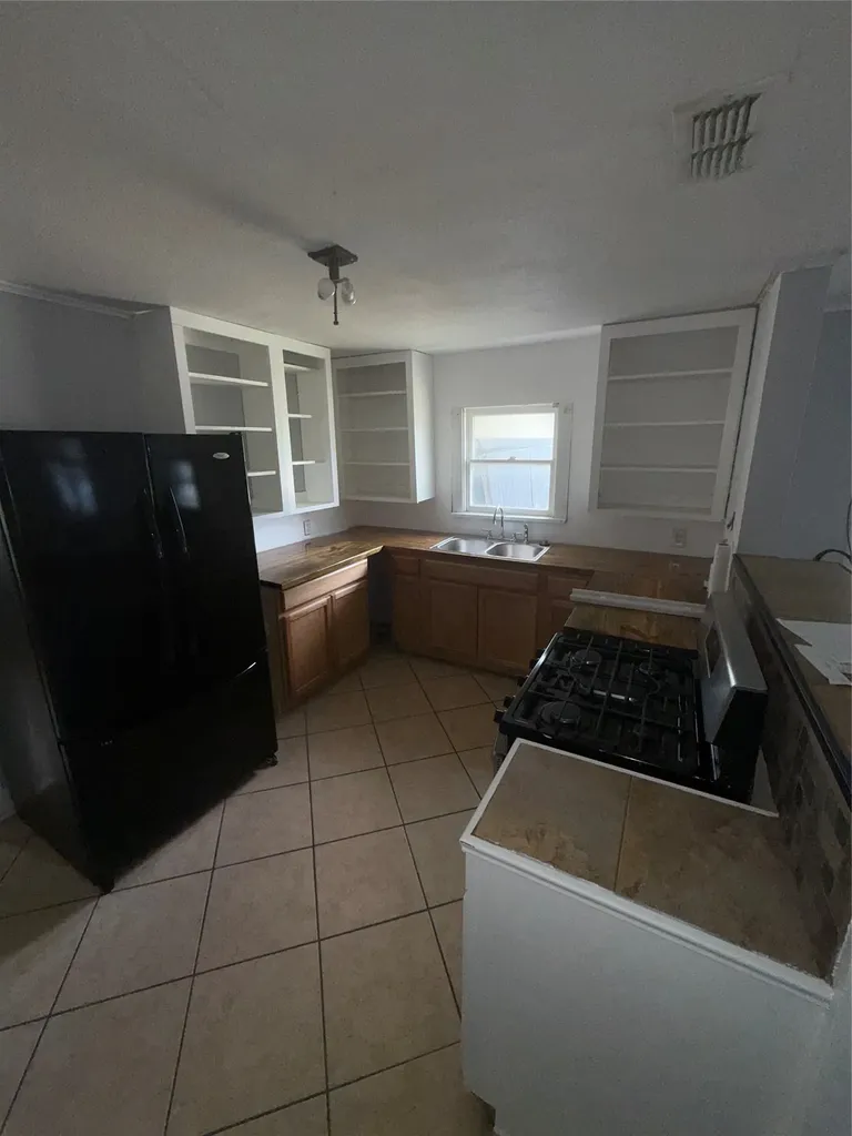 222 Cherry Street Clyde TX 79510