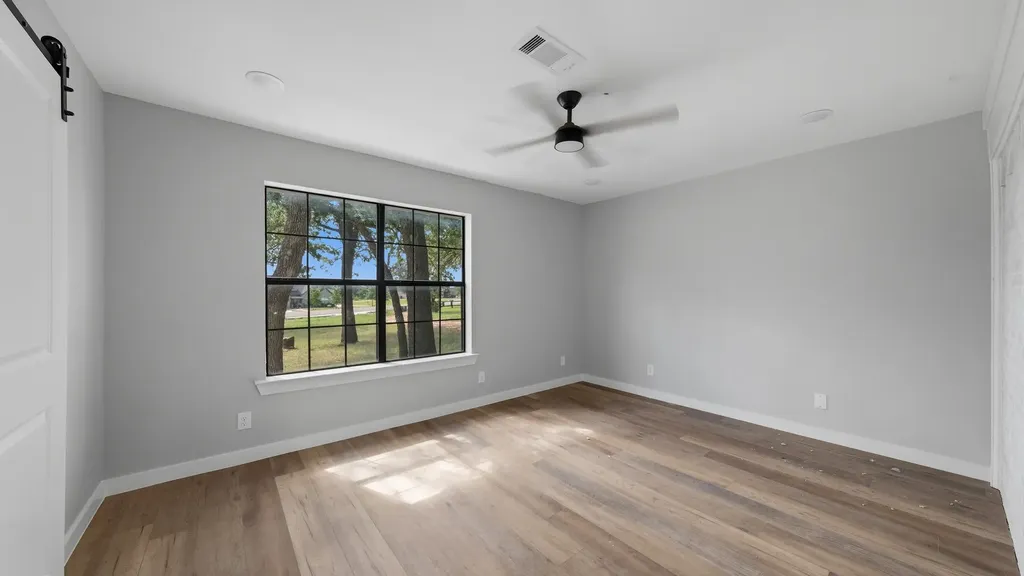 109 Aslan Road Poolville TX 76487
