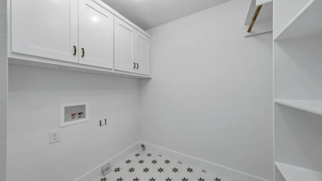 109 Aslan Road Poolville TX 76487