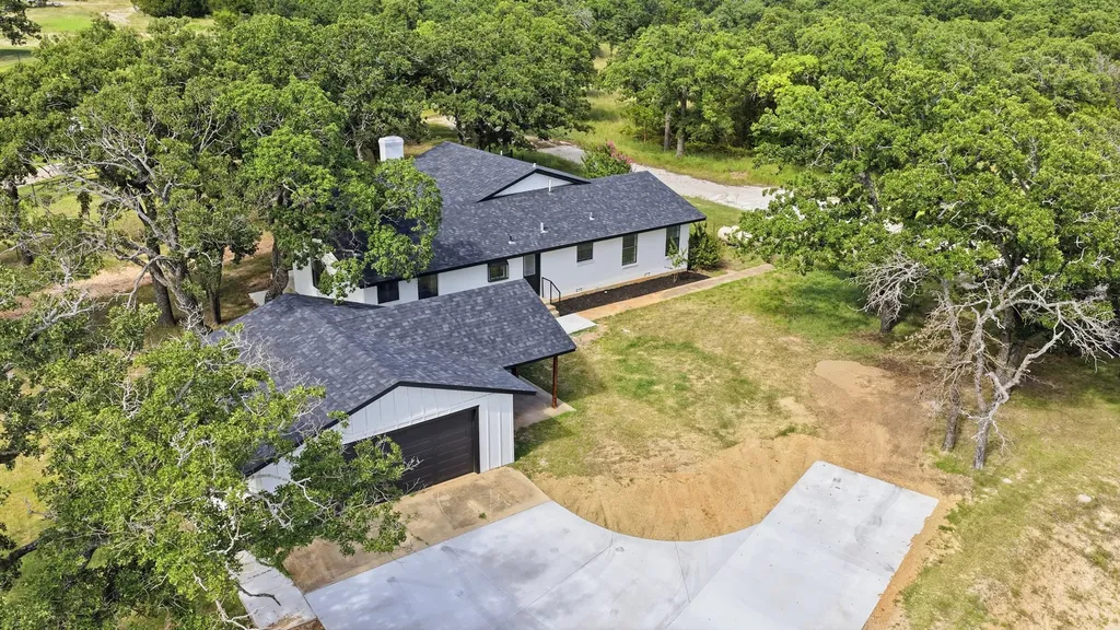 109 Aslan Road Poolville TX 76487