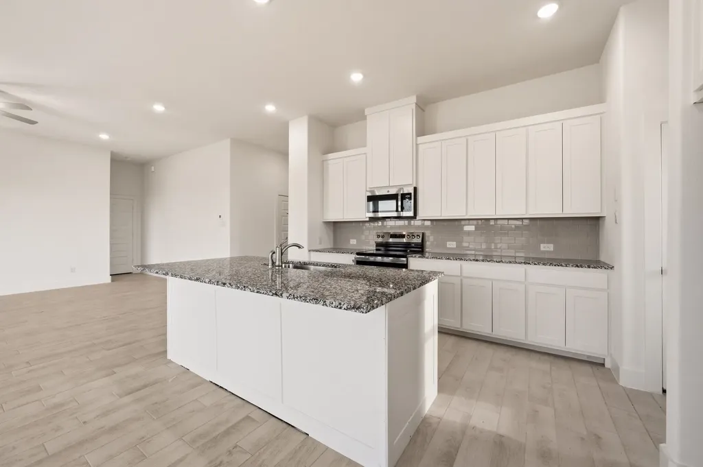 116 Park Hurst Drive Boyd TX 76023