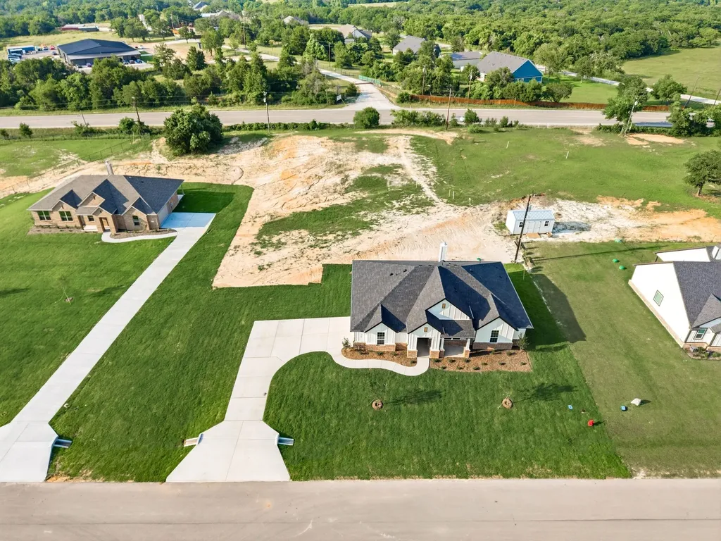 116 Park Hurst Drive Boyd TX 76023
