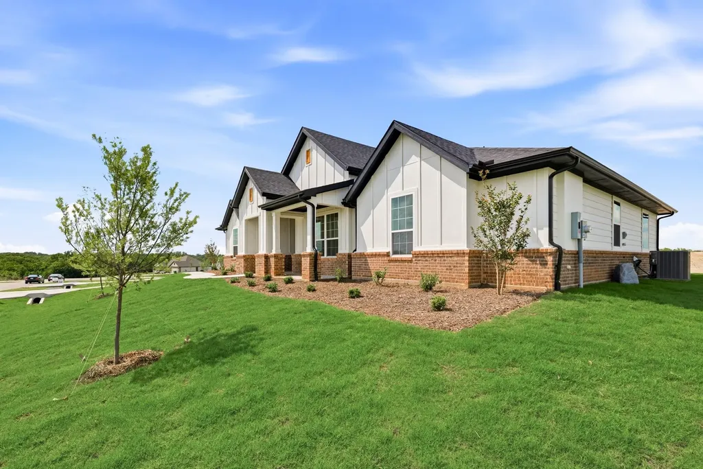 116 Park Hurst Drive Boyd TX 76023