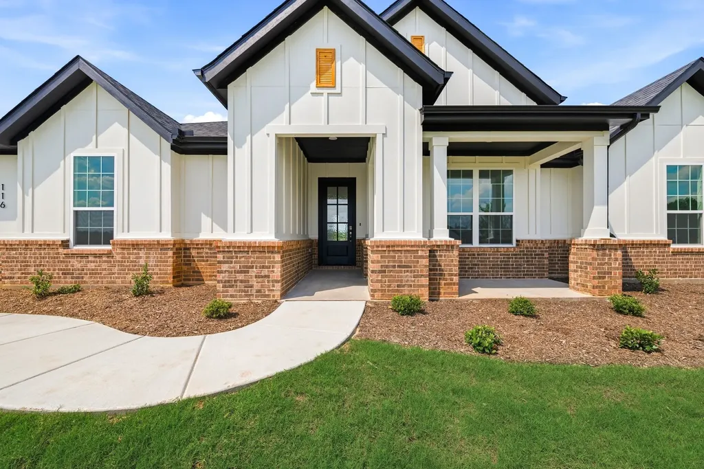 116 Park Hurst Drive Boyd TX 76023