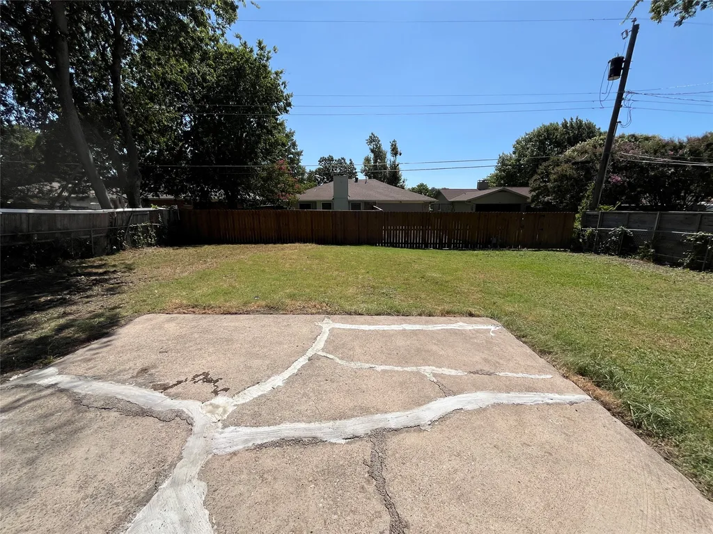 300 Ocean Drive Richardson TX 75081