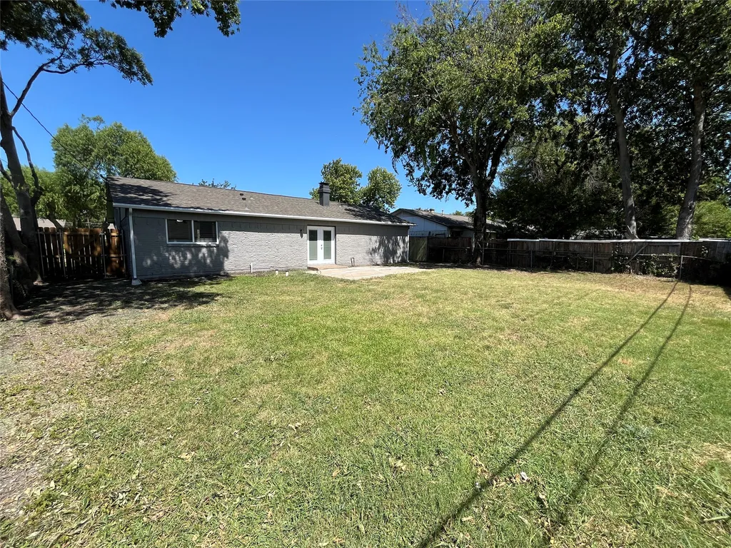 300 Ocean Drive Richardson TX 75081