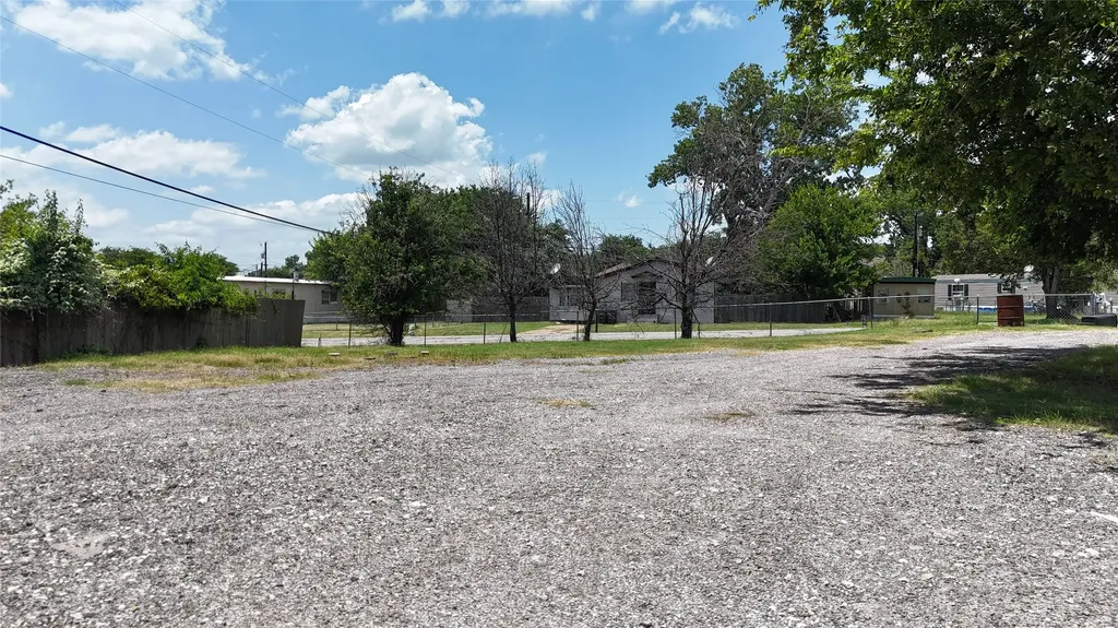 1404 Sheri Lane N Pelican Bay TX 76020