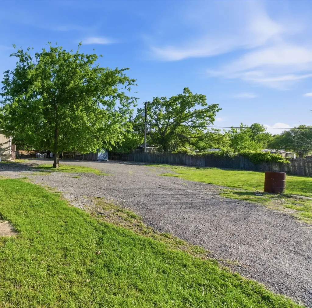 1404 Sheri Lane N Pelican Bay TX 76020