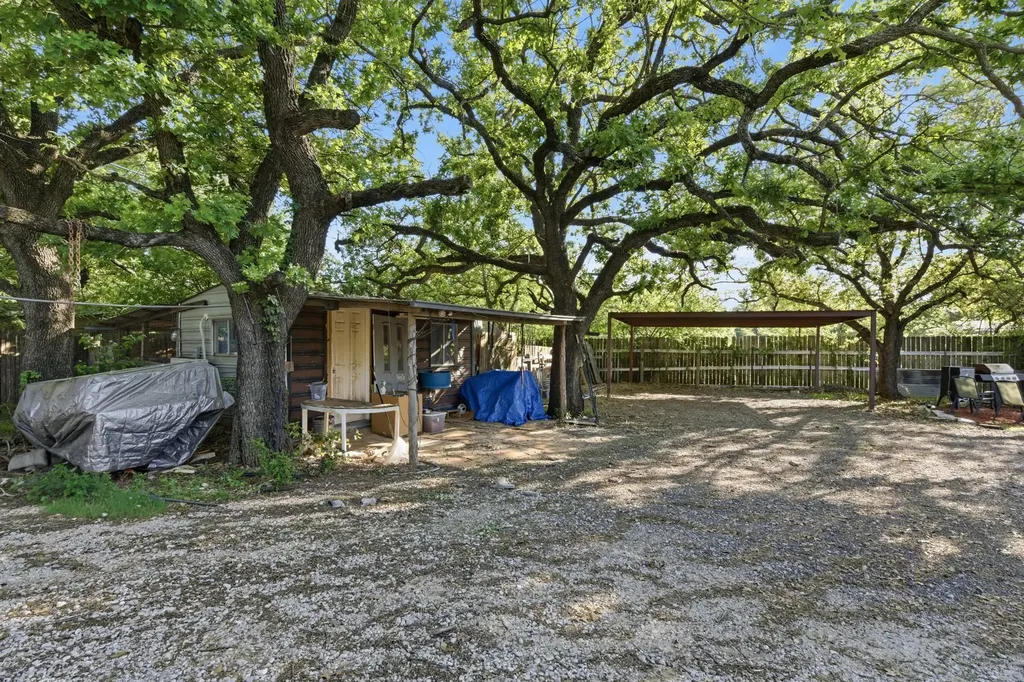 1404 Sheri Lane N Pelican Bay TX 76020