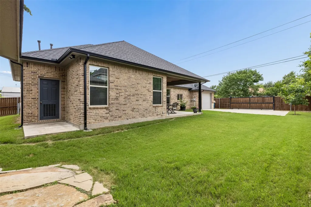 101 Sycamore Lane Roanoke TX 76262