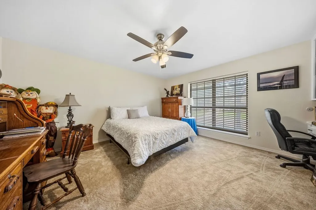 8724 Racquet Club Drive Fort Worth TX 76120