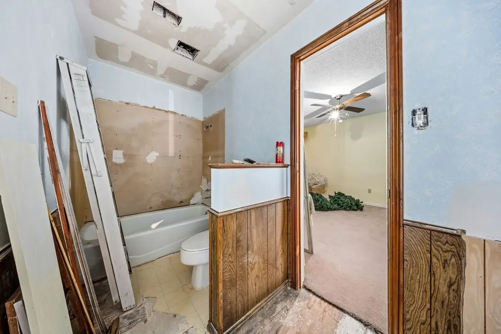 8724 Racquet Club Drive Fort Worth TX 76120