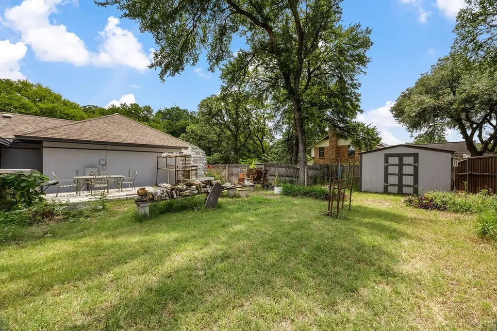 8724 Racquet Club Drive Fort Worth TX 76120