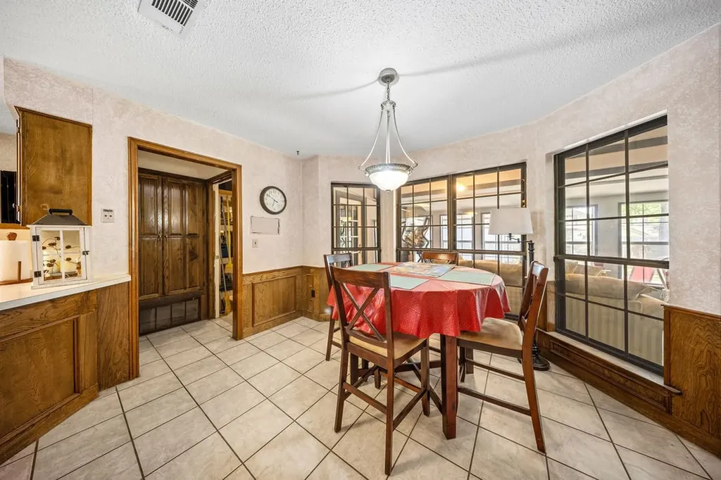 8724 Racquet Club Drive Fort Worth TX 76120