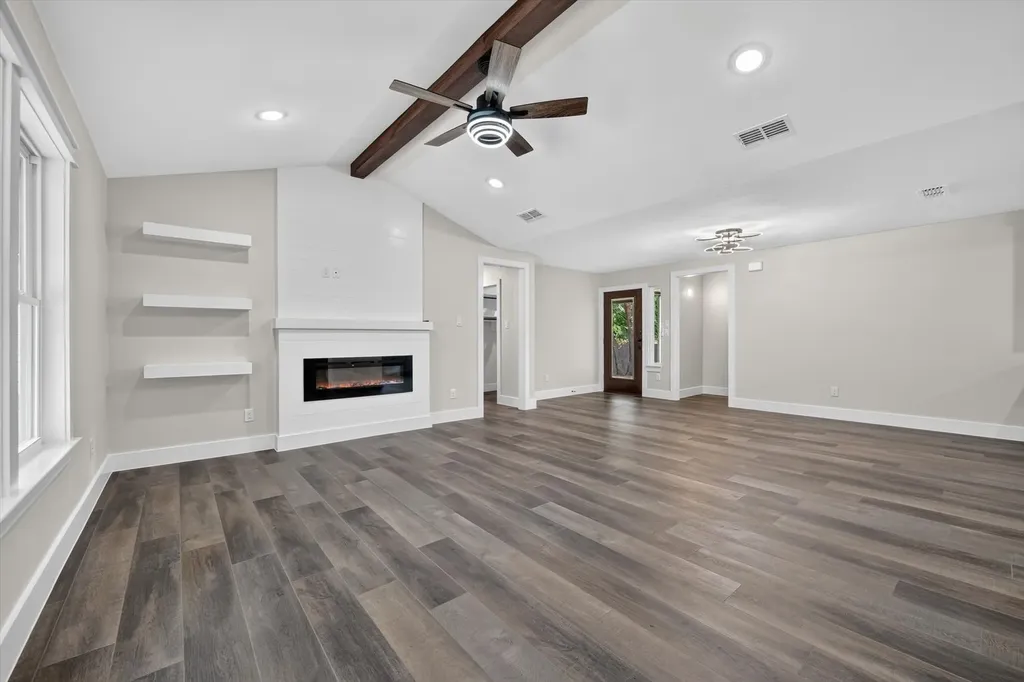 426 Goodyear Street Irving TX 75062
