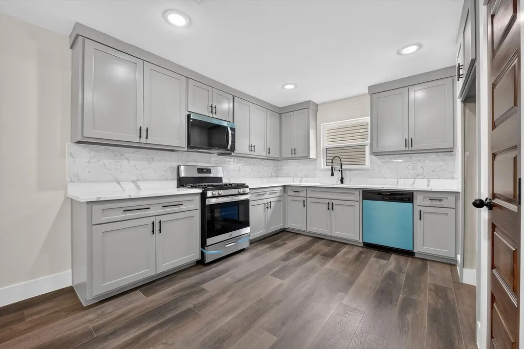 426 Goodyear Street Irving TX 75062