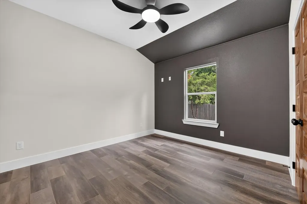 426 Goodyear Street Irving TX 75062