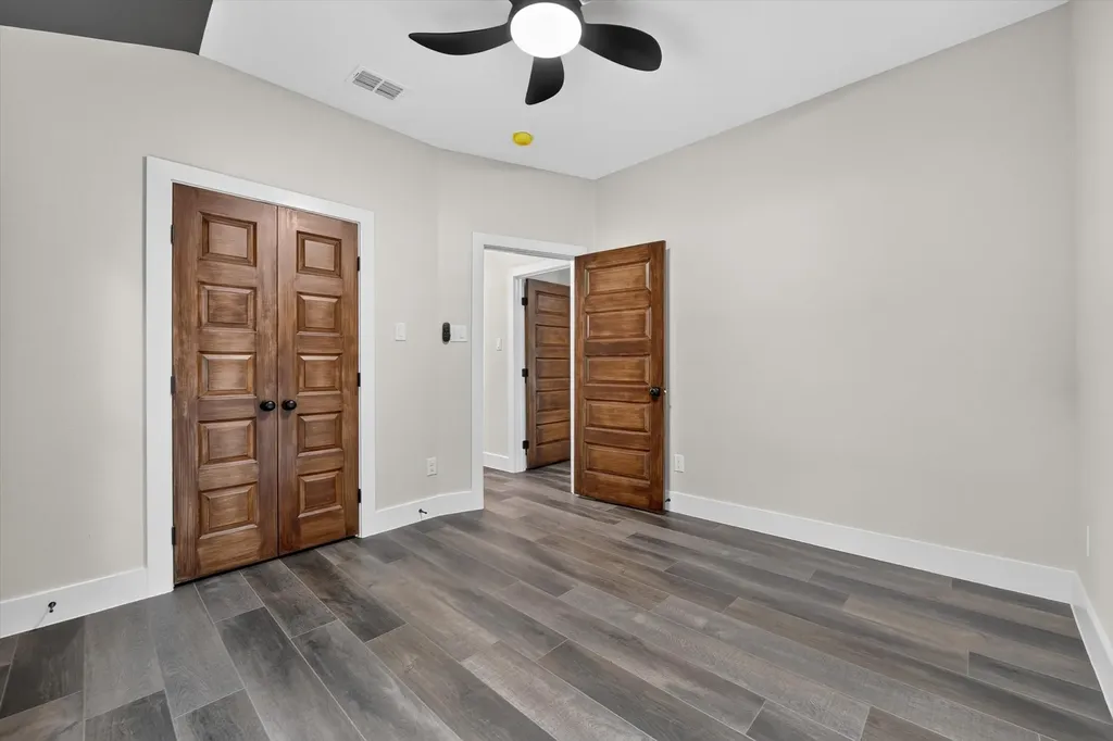 426 Goodyear Street Irving TX 75062