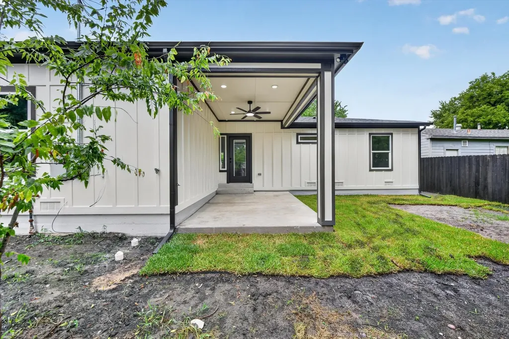 426 Goodyear Street Irving TX 75062