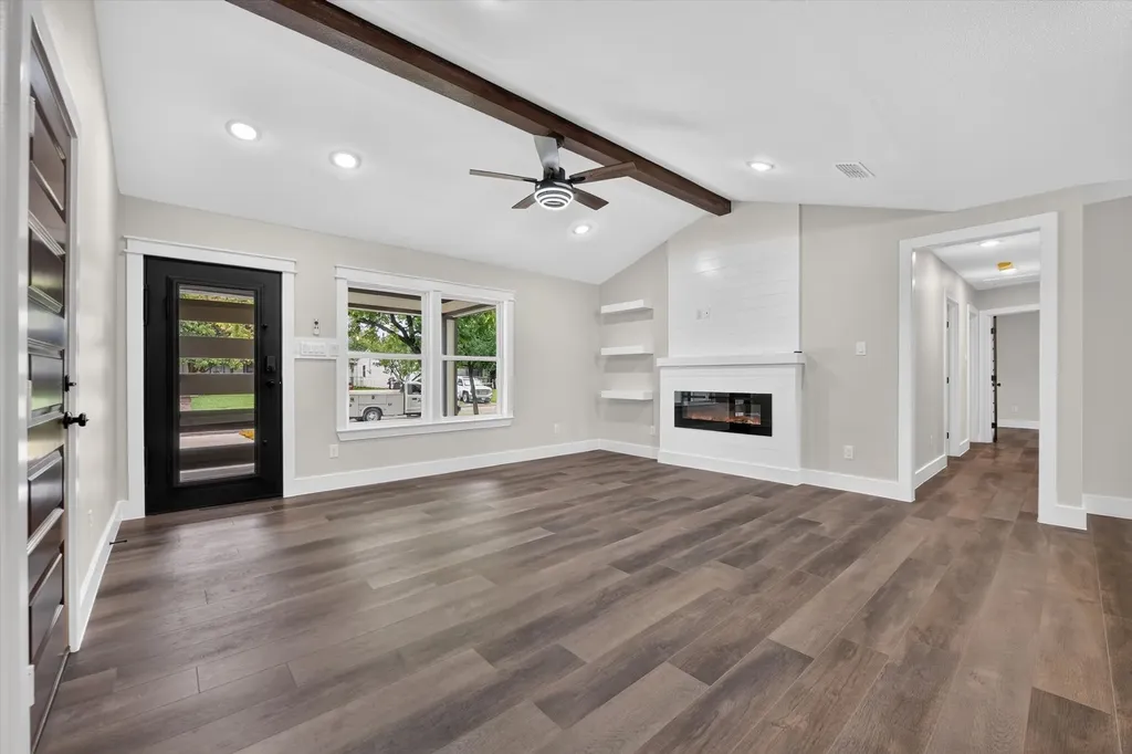 426 Goodyear Street Irving TX 75062