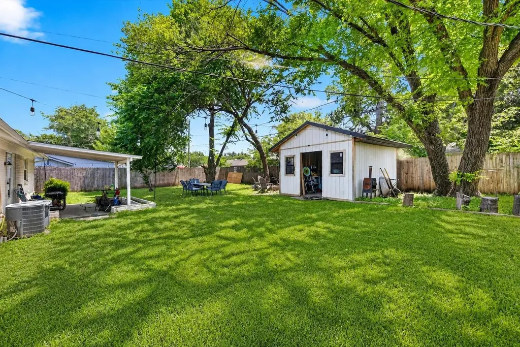6929 Declaration Street Watauga TX 76148