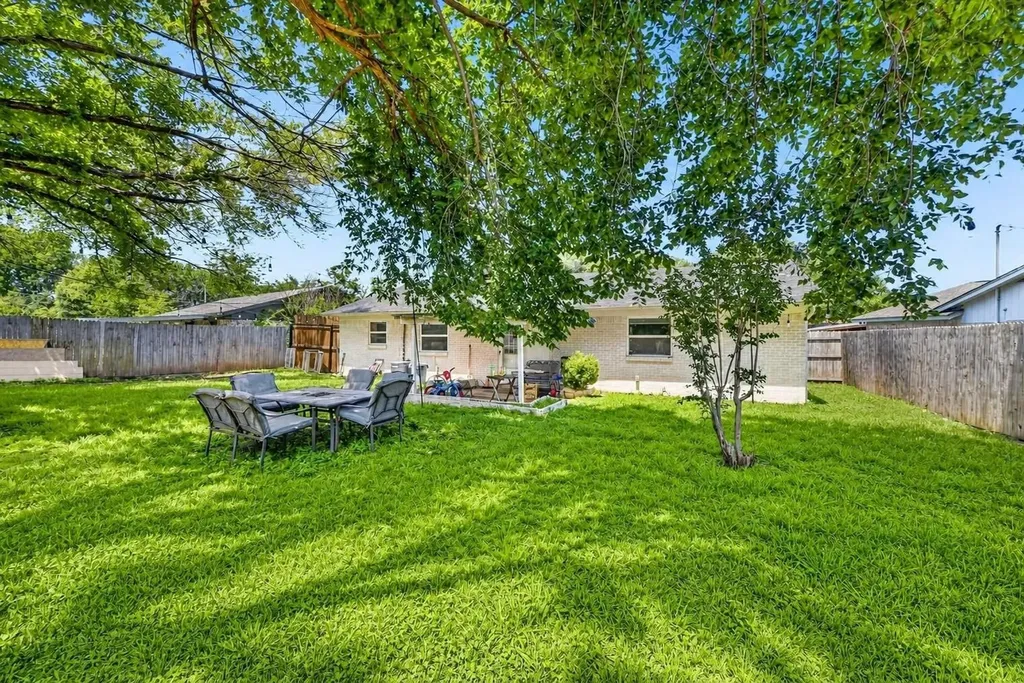 6929 Declaration Street Watauga TX 76148