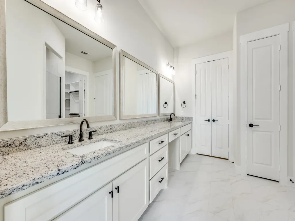 1901 Cascada Way Little Elm TX 75068