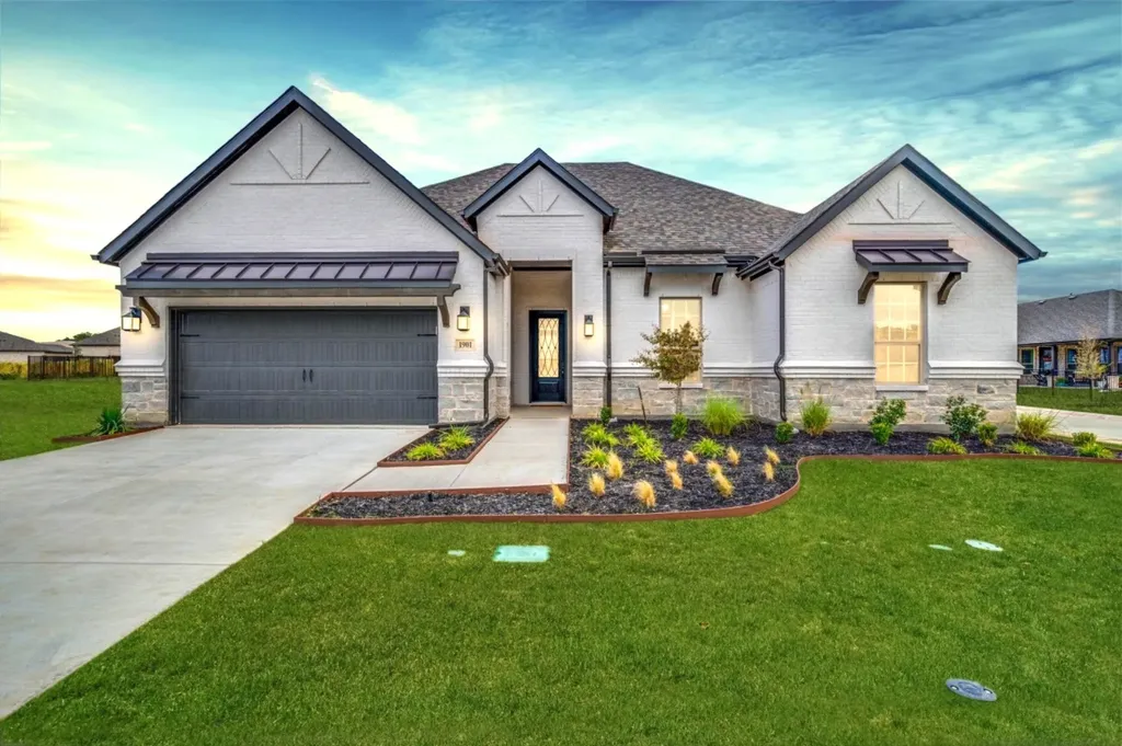 1901 Cascada Way Little Elm TX 75068