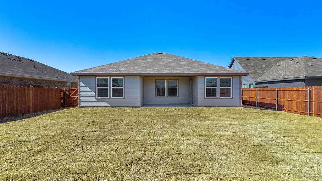 2809 Hawk Drive Denton TX 76205