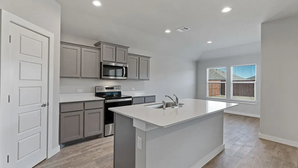 2809 Hawk Drive Denton TX 76205