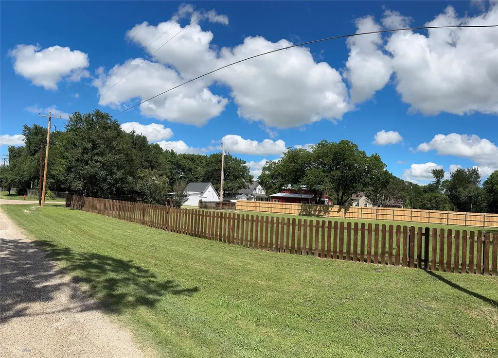 Tbd West Avenue Milford TX 76670