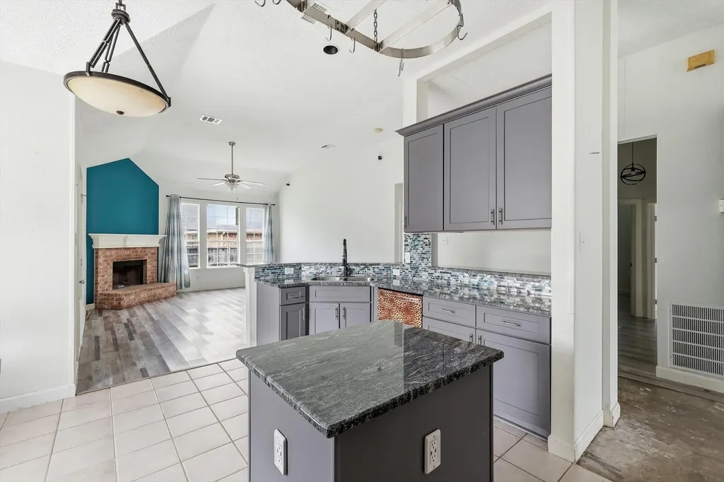 800 Tablerock Way Lewisville TX 75077