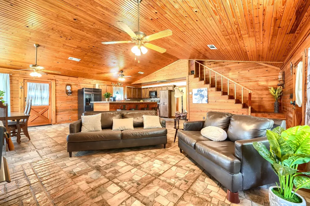 625 County Road 4735 Cumby TX 75433