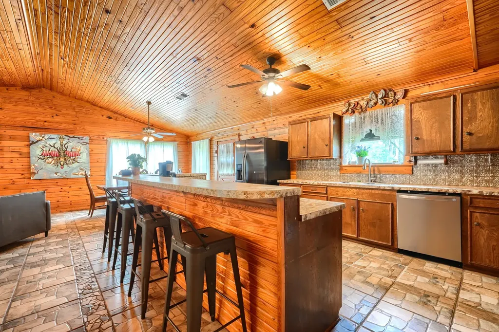 625 County Road 4735 Cumby TX 75433