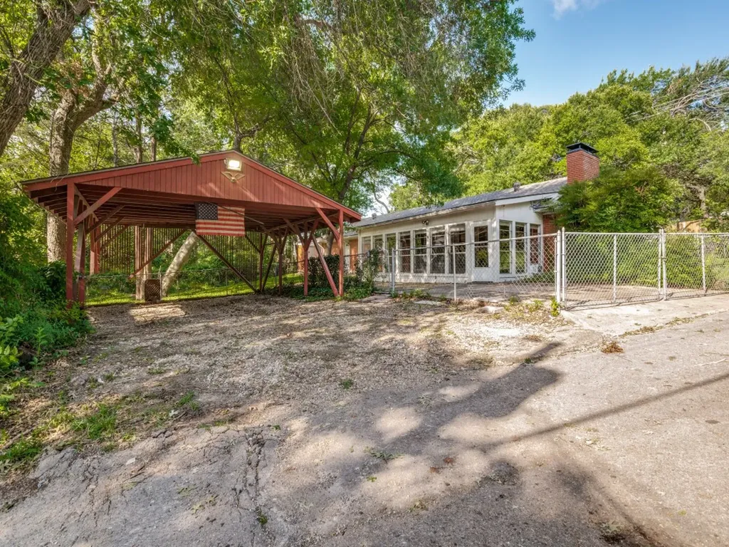 3536 Rio Grande Avenue Dallas TX 75233